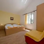 Apartament Family-friendly With Swimming Pool Palit, Rab - 16330