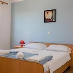 Apartman Family-friendly With Swimming Pool Palit, Rab - 16330 *